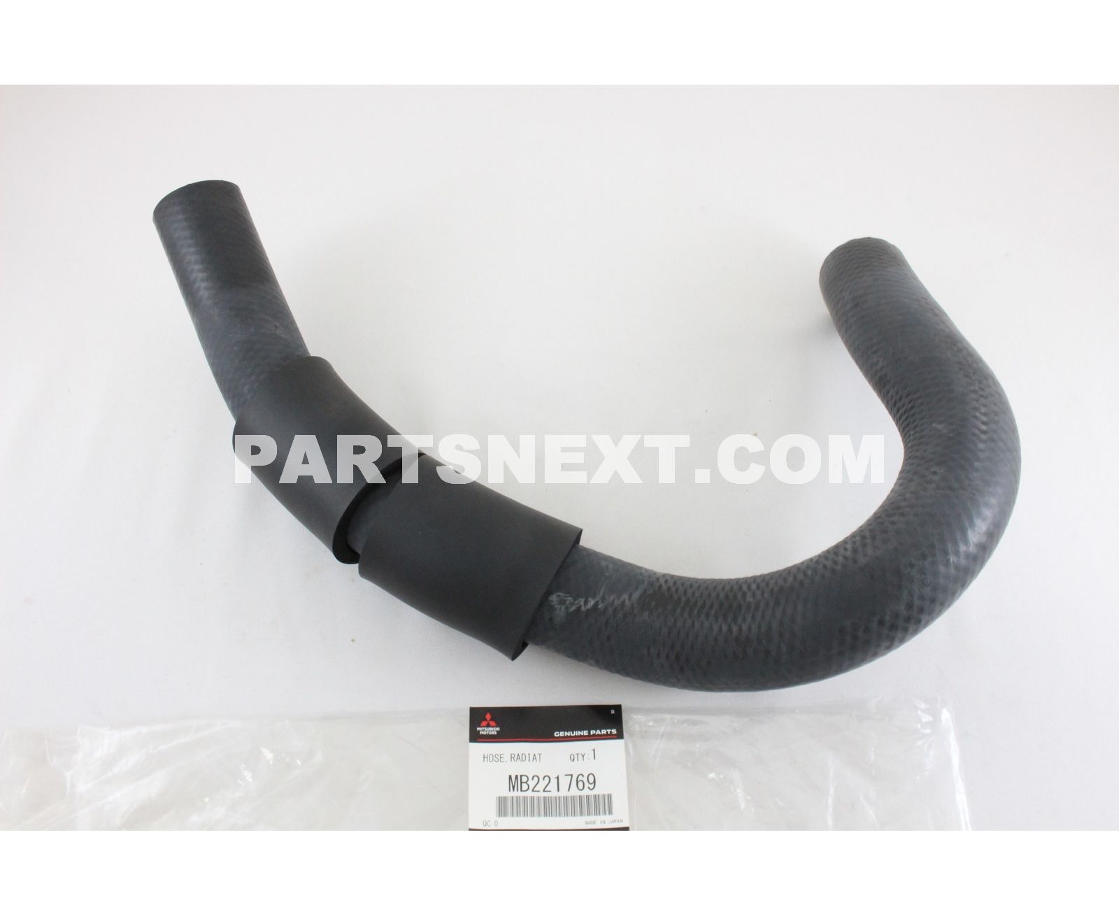 Mitsubishi MB221769 HOSE RADIATOR LWR