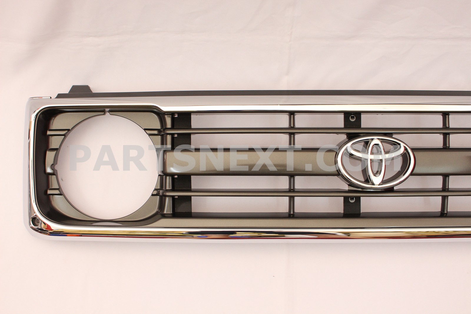 Toyota :: 53101-60160 GRILLE